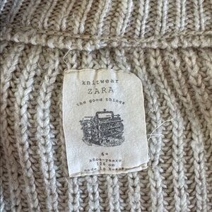 Zara Beige Knit Sweater